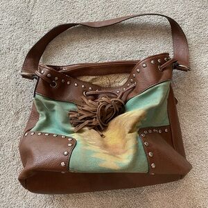 Blazin Roxx conceal carry western purse.